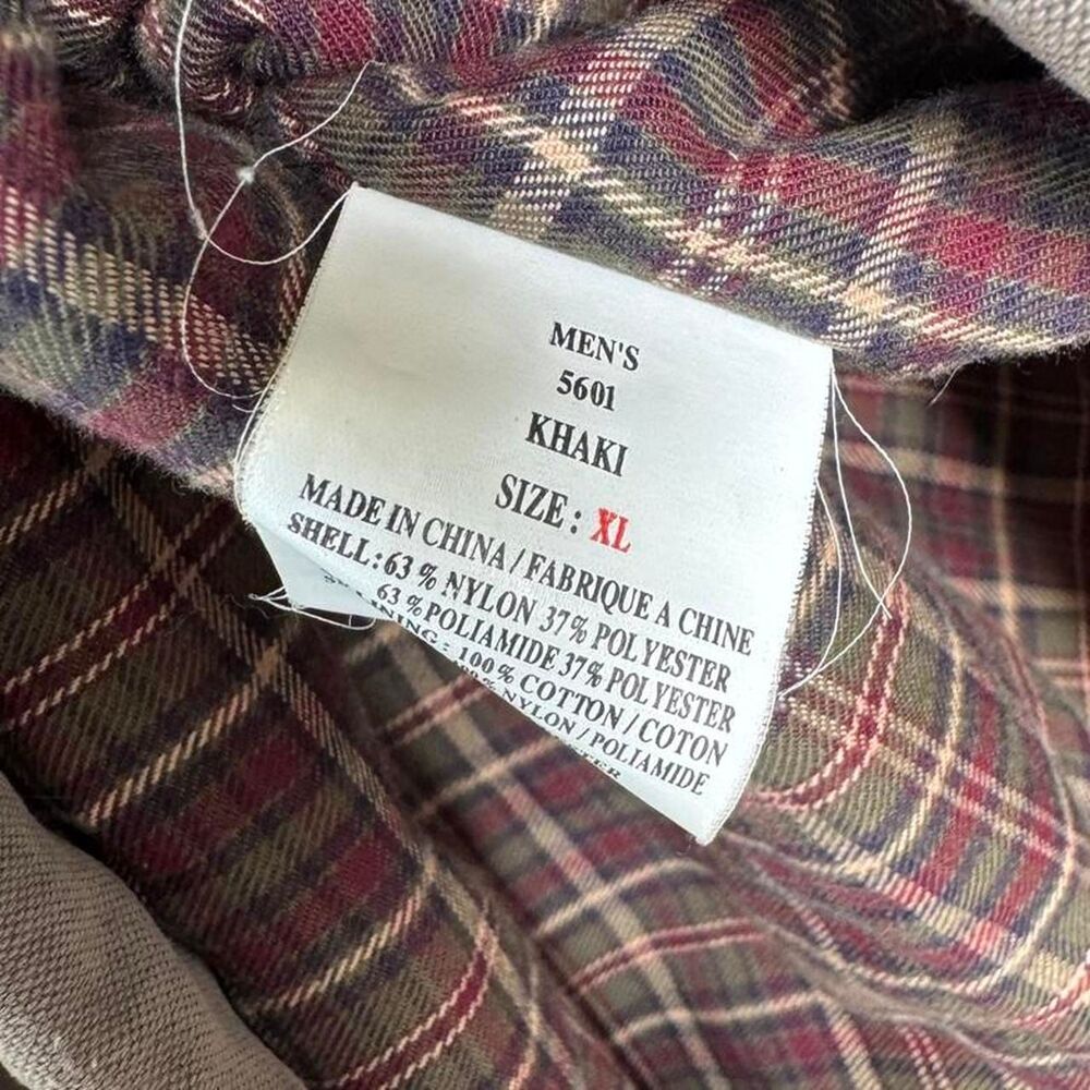 Woolrich green heavy utility jacket with plaid lining - Picture 8 of 8